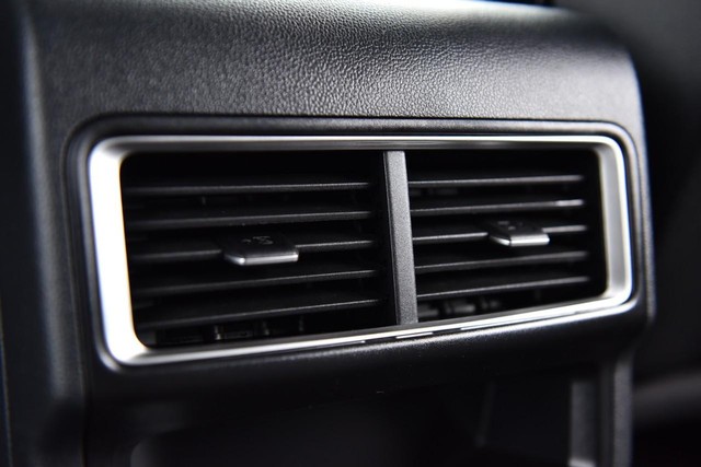Volkswagen Atlas Cross Sport Vehicle Image 23