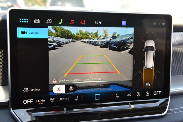Volkswagen Tiguan Vehicle Image 13