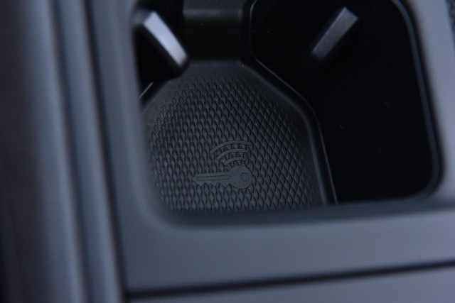 Volkswagen Tiguan Vehicle Image 16