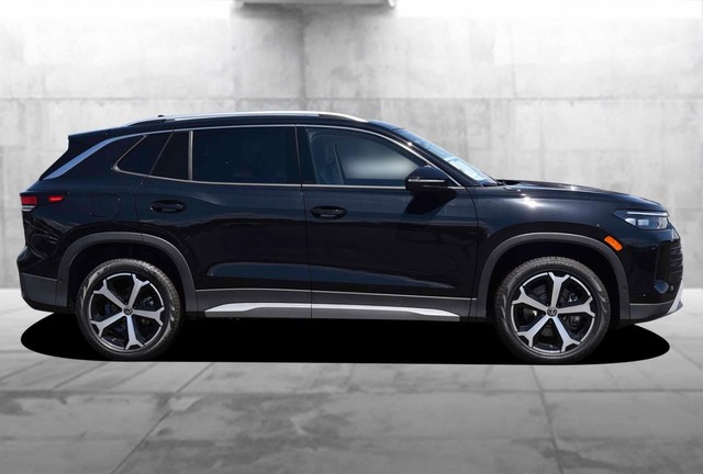 Volkswagen Tiguan Vehicle Image 05