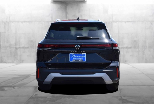 Volkswagen Tiguan Vehicle Image 06