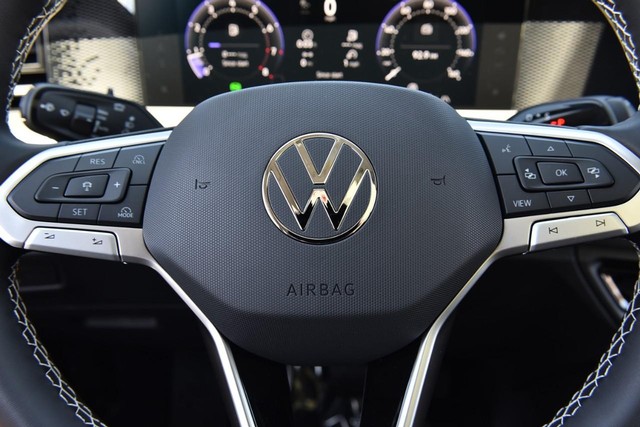Volkswagen Tiguan Vehicle Image 18
