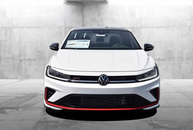 Volkswagen Jetta GLI Vehicle Image 04