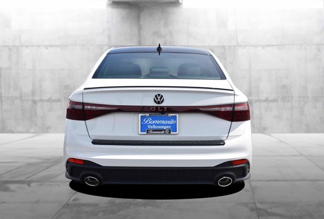 Volkswagen Jetta GLI Vehicle Image 06