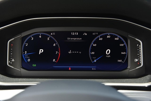 Volkswagen Jetta GLI Vehicle Image 12
