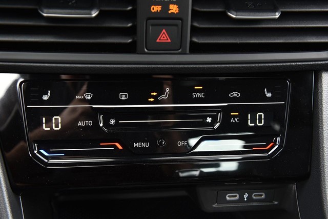 Volkswagen Jetta Vehicle Image 15