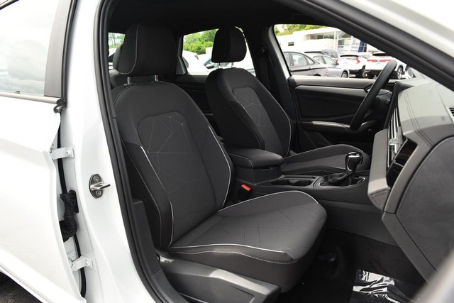 Volkswagen Jetta Vehicle Image 20
