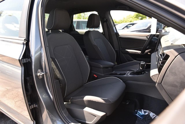 Volkswagen Jetta Vehicle Image 20