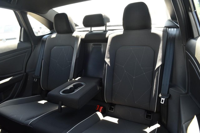 Volkswagen Jetta Vehicle Image 21