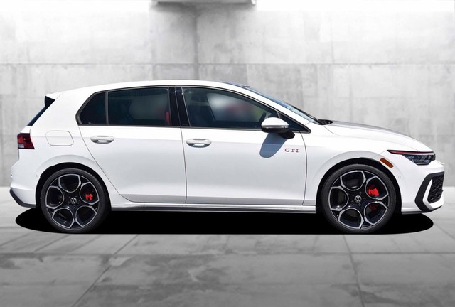 Volkswagen Golf GTI Vehicle Image 05