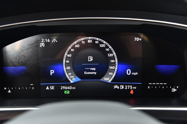 Volkswagen Tiguan Vehicle Image 12