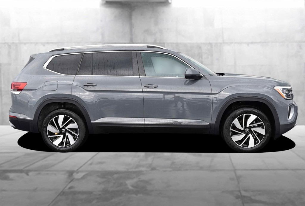 Volkswagen Atlas Vehicle Full-screen Gallery Image 5