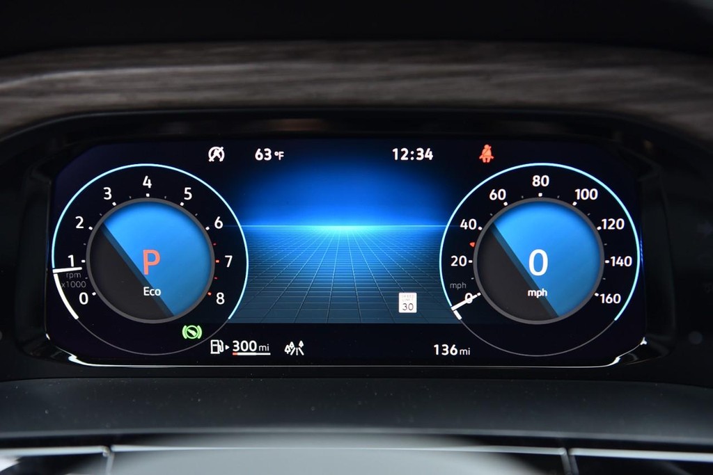 Volkswagen Atlas Vehicle Full-screen Gallery Image 12