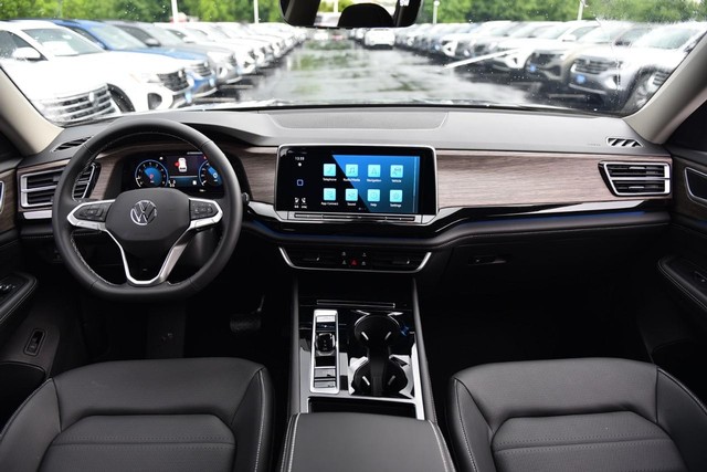 Volkswagen Atlas Vehicle Image 07