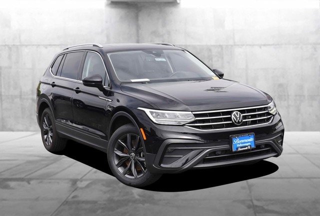 Volkswagen Tiguan Vehicle Image 02