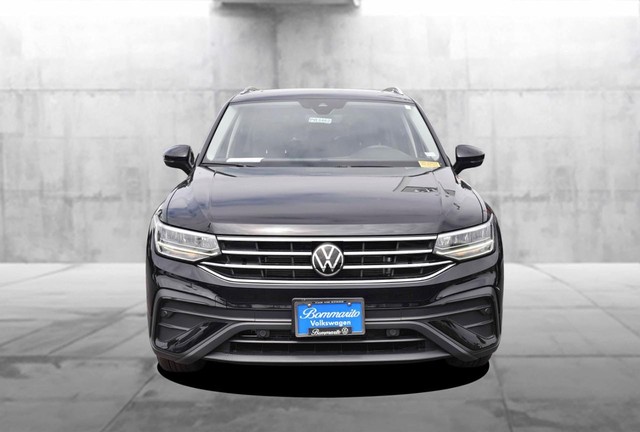 Volkswagen Tiguan Vehicle Image 04