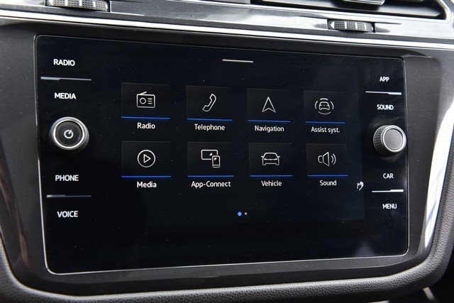 Volkswagen Tiguan Vehicle Image 14