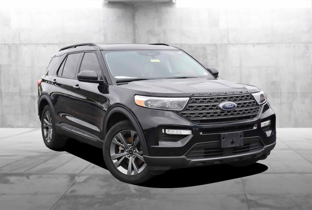 Ford Explorer Vehicle Image 02