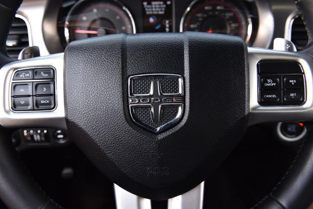 Dodge Charger Vehicle Full-screen Gallery Image 16