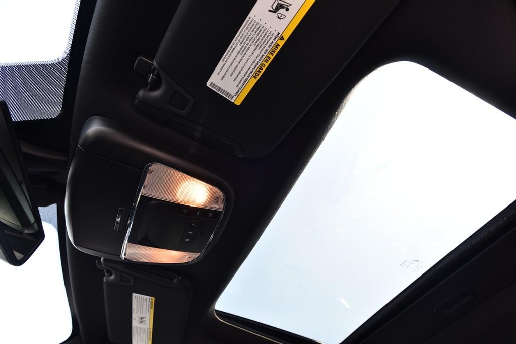 Dodge Charger Vehicle Full-screen Gallery Image 19