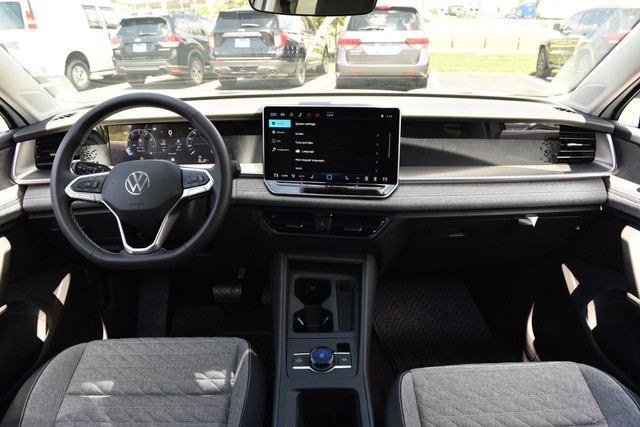Volkswagen Tiguan Vehicle Image 07