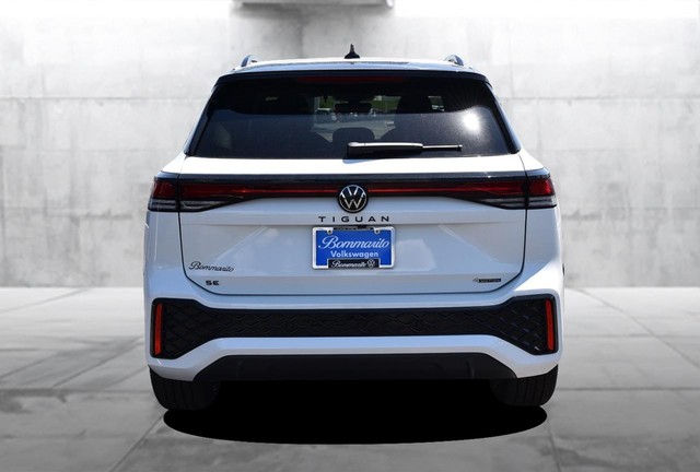 Volkswagen Tiguan Vehicle Image 06