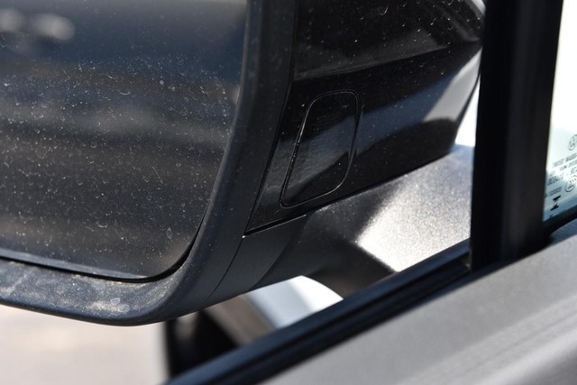 Volkswagen Tiguan Vehicle Image 10