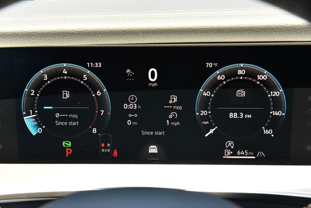 Volkswagen Tiguan Vehicle Image 12