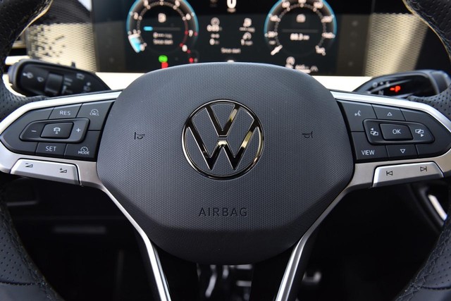 Volkswagen Tiguan Vehicle Image 18