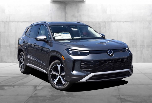 Volkswagen Tiguan Vehicle Image 02