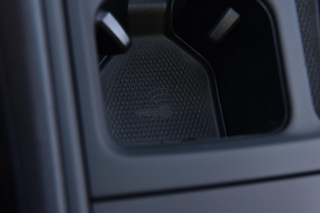 Volkswagen Tiguan Vehicle Image 16