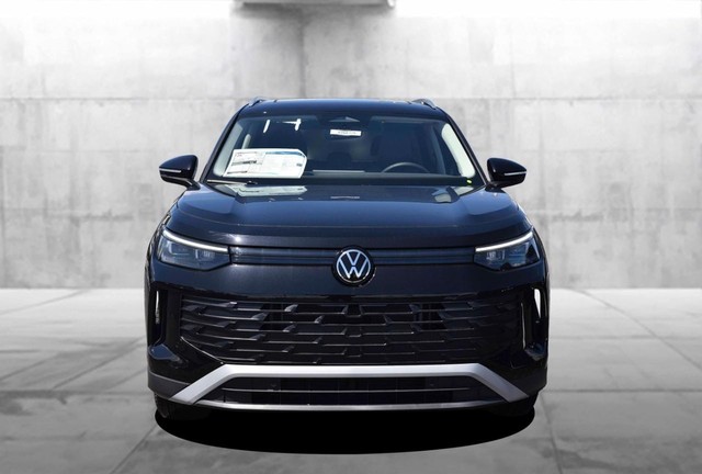 Volkswagen Tiguan Vehicle Image 04