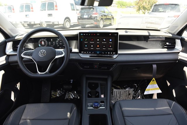 Volkswagen Tiguan Vehicle Image 07