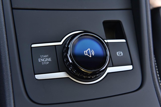 Volkswagen Tiguan Vehicle Image 17