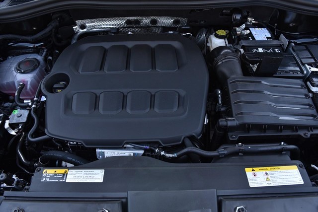 Volkswagen Tiguan Vehicle Image 27