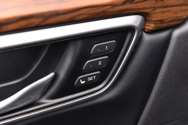 Honda CR-V Vehicle Image 09