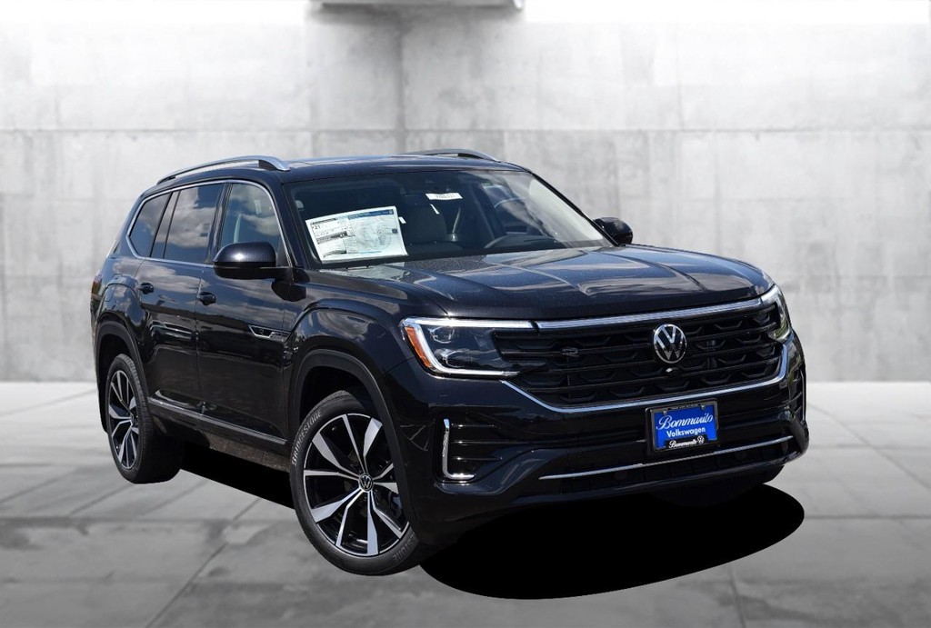 Volkswagen Atlas Vehicle Full-screen Gallery Image 2