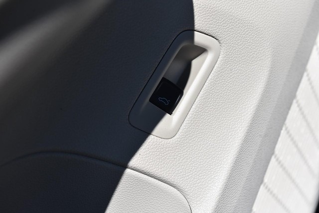Volkswagen Atlas Vehicle Image 09