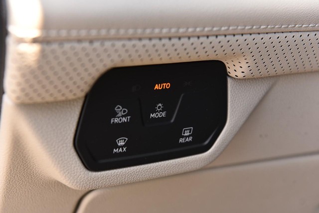 Volkswagen Atlas Vehicle Image 11