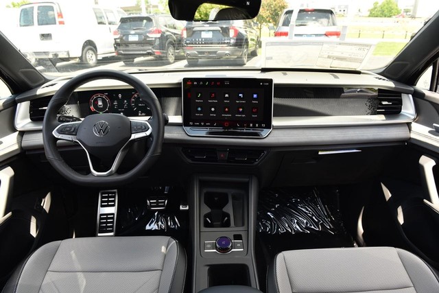 Volkswagen Tiguan Vehicle Image 07