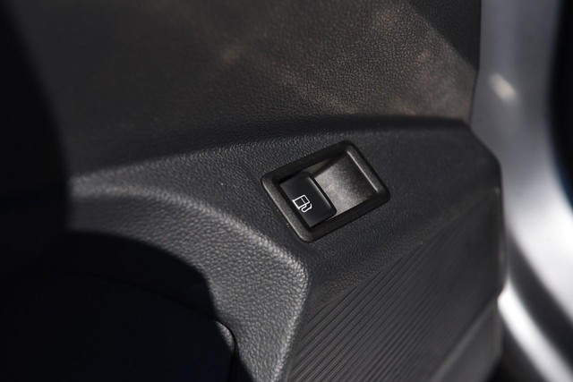 Volkswagen Taos Vehicle Image 09