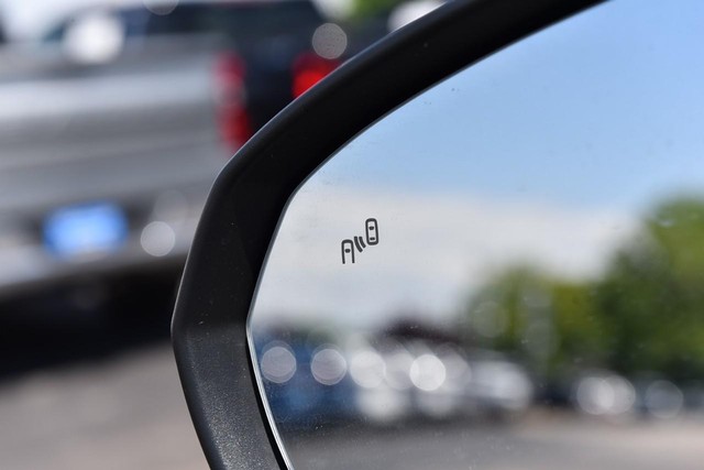 Volkswagen Taos Vehicle Image 10