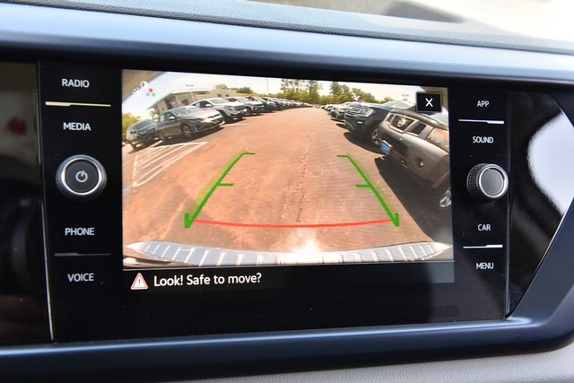 Volkswagen Taos Vehicle Image 13