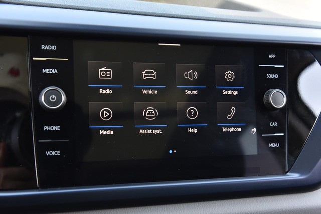 Volkswagen Taos Vehicle Image 14