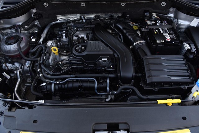 Volkswagen Taos Vehicle Image 27