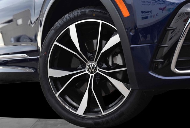 Volkswagen Tiguan Vehicle Image 03