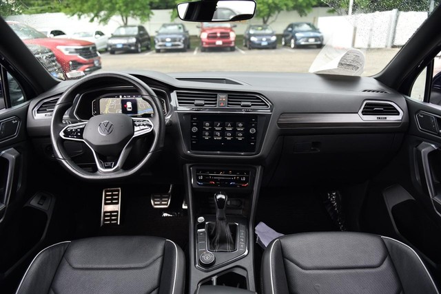 Volkswagen Tiguan Vehicle Image 07
