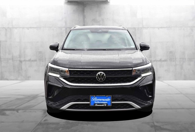 Volkswagen Taos Vehicle Image 04