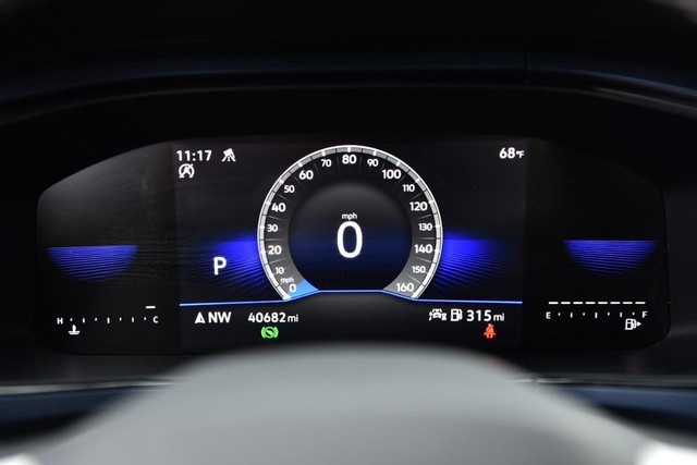 Volkswagen Taos Vehicle Image 11