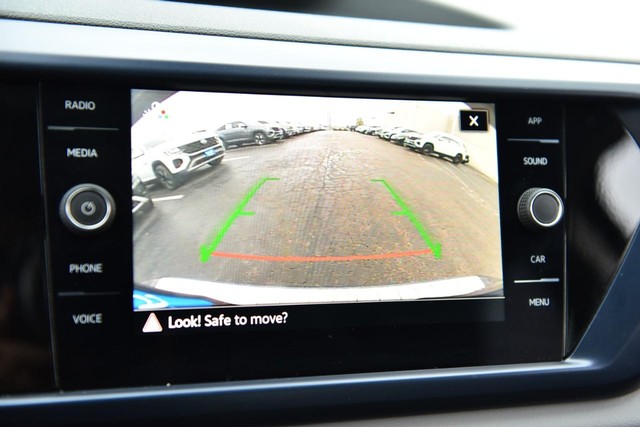 Volkswagen Taos Vehicle Image 12